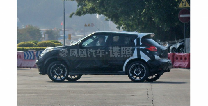 В сети появились снимки тестового прототипа новой генерации Nissan Juke